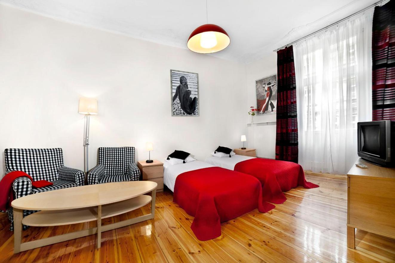 Apartamenty Pomaranczarnia พอซนาน ภายนอก รูปภาพ